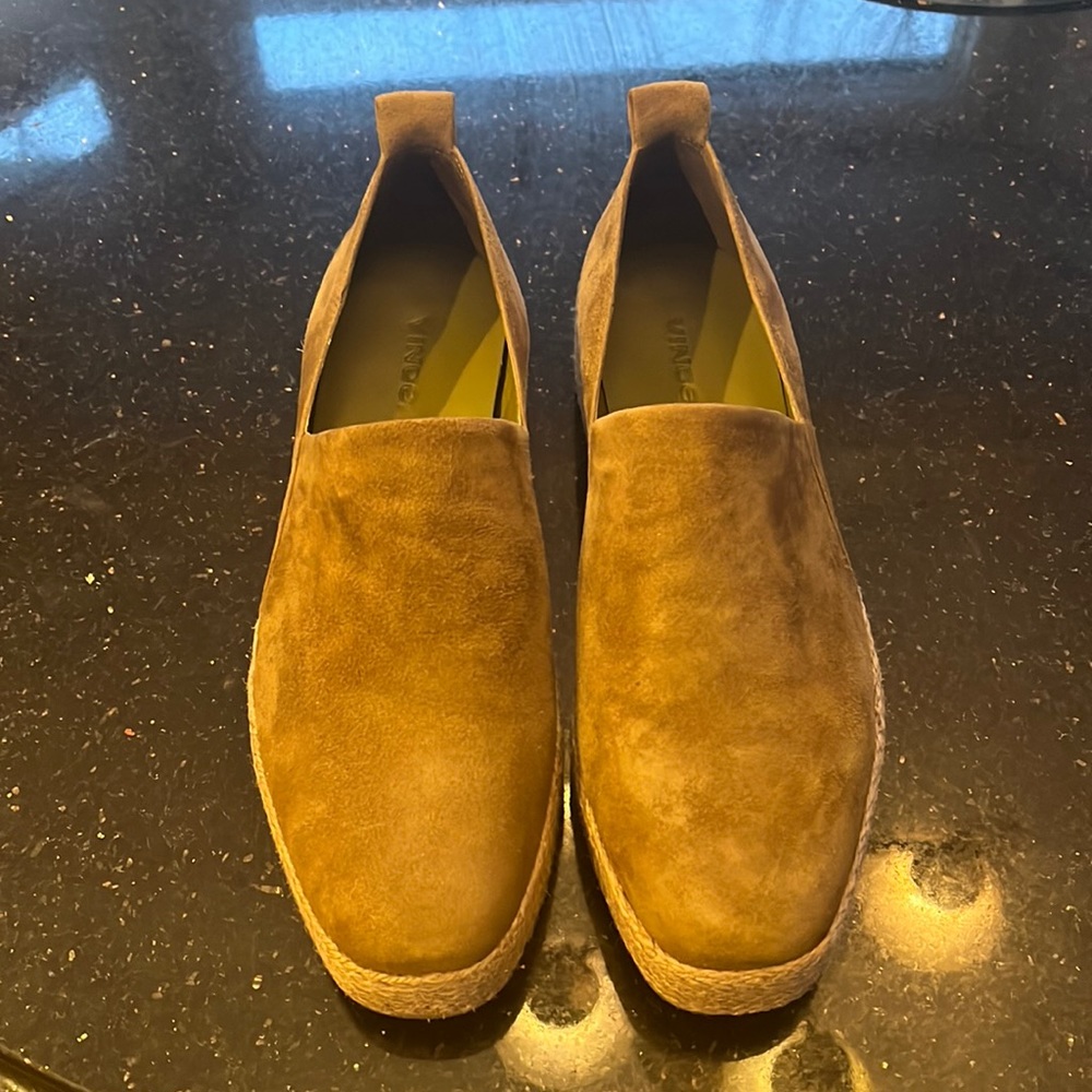 Like new suede khaki green slip on sz 7 Vince